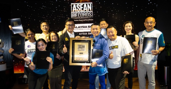 MALAYSIA SME MEDIA GROUP Raih Pengiktirafan ASEAN Records, Kongres Perniagaan Pertama & Tertinggi