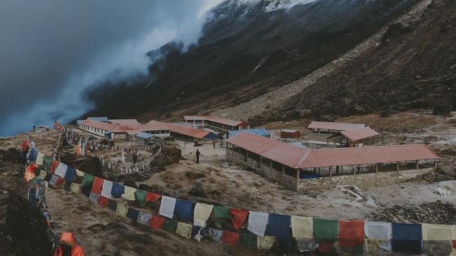Laluan Ke Kem Pangkalan Gunung Annapurna I Dibuka Semula