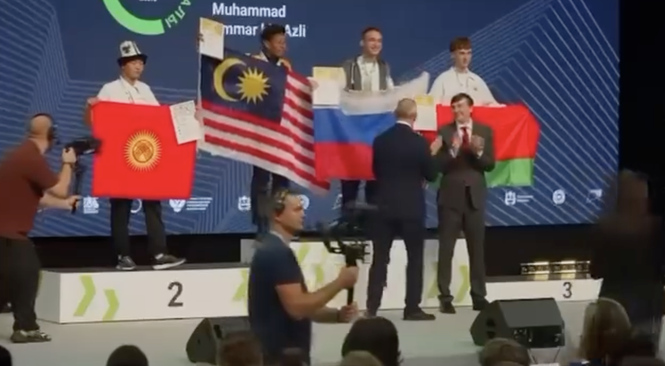 Harumkan Nama Malaysia, Muhammad Ammar Dinobat Juara Welding Di Rusia