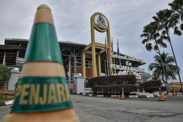 Penjara Kajang, Kediaman Najib Jadi Tumpuan Pengamal Media