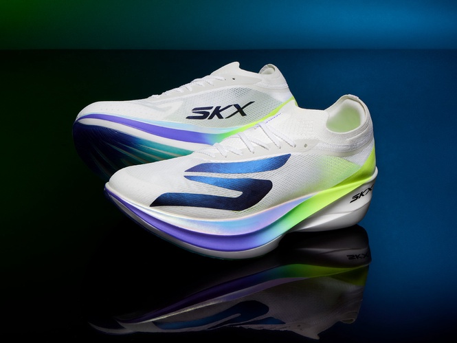 Skechers AERO Elite™ Tampil Dengan Kelajuan Tahap Elit & Prestasi Responsif