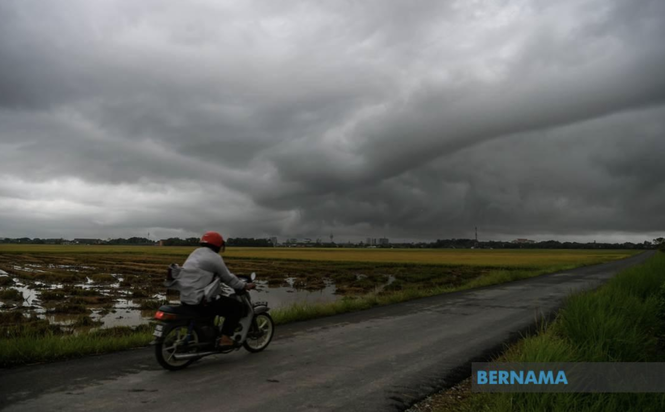 Amaran Ribut Petir, Hujan Lebat Di 8 Negeri, 1 Wilayah