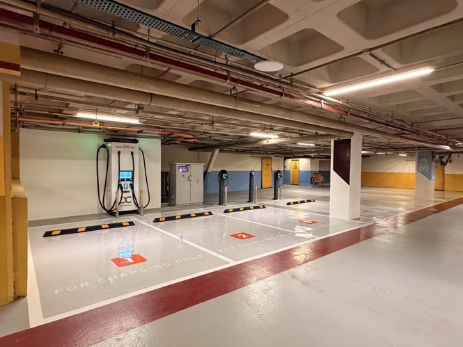 DC Handal deploys 120kW DC Charger and 22kW AC Charge points at Sunway Pyramid
