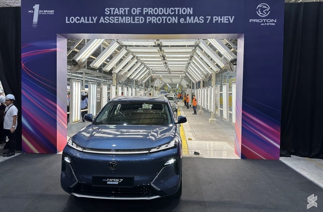 Image from: Proton e.MAS 7 PHEV CKD is here: Only one major change over CBU version