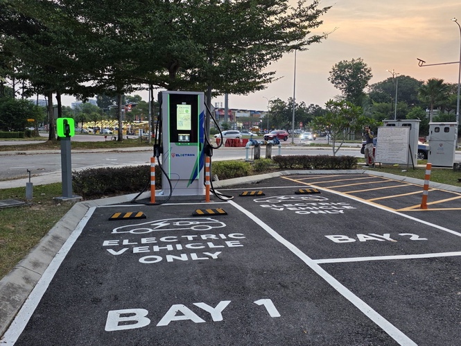 TNB Electron 120kW DC Charger at McDonald’s Seri Austin, Johor Bahru