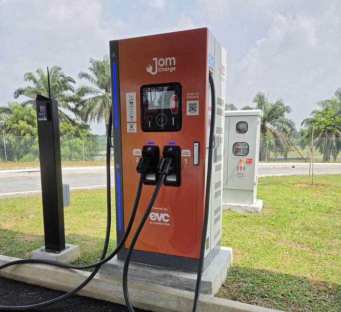 JomCharge turns on 120kW DC Charger at Sepang Driving Experience Centre