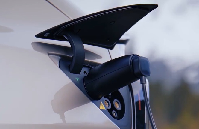 Tesla Outlet Adapter for V2L Powershare coming soon to Malaysia: Priced at RM350