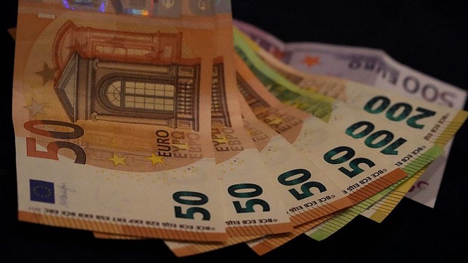 Greece moves to protect borrowers with consumer loans up to €100,000