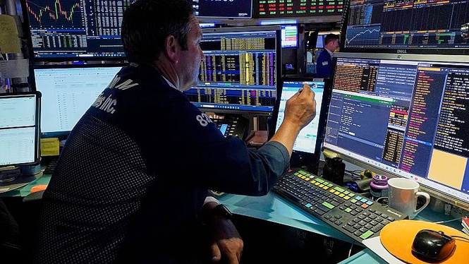 Oil prices climb as Donald Trump signals tougher action on Iran