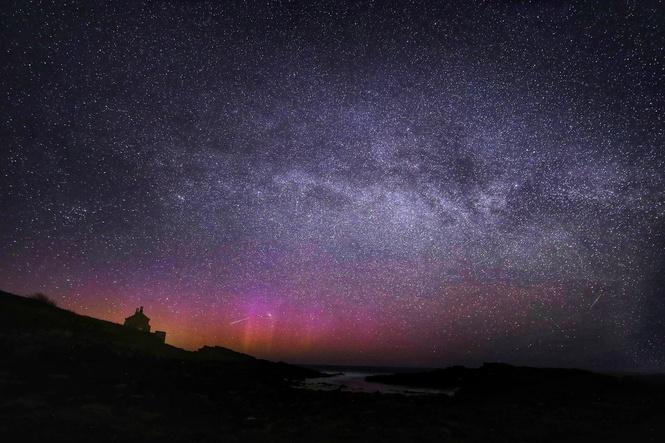 How to watch the Lyrid meteor shower from the UK and US tonight