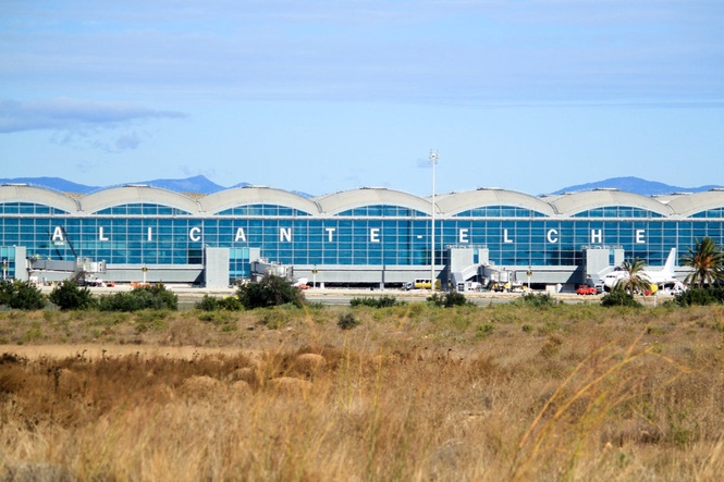 Spanish airport set for £985m expansion to manage EES queues