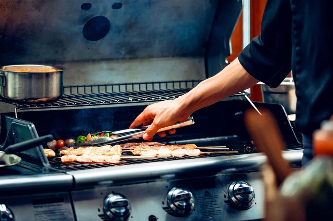 How to properly clean your BBQ grill, according to the experts