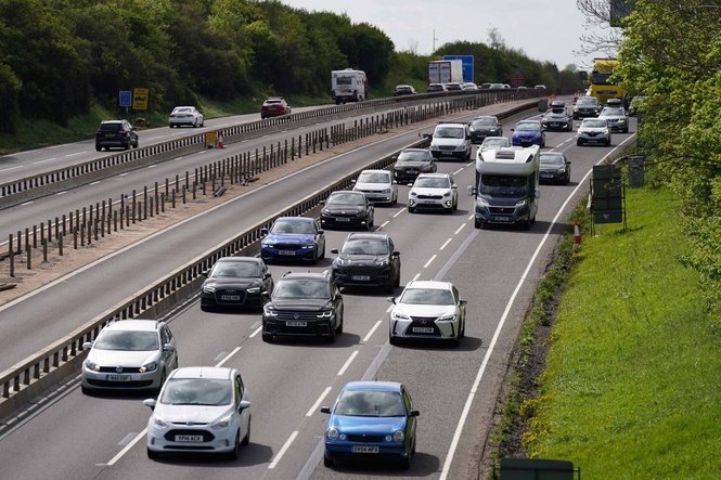 People who fail to repay benefit debts face driving ban under new welfare measures