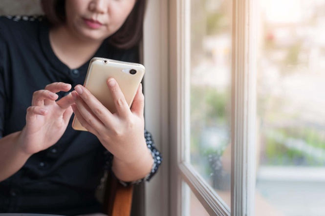 No safety net for people using AI chatbots for help investing, watchdog warns