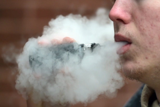 British American Tobacco hikes sales growth outlook for smokeless ranges