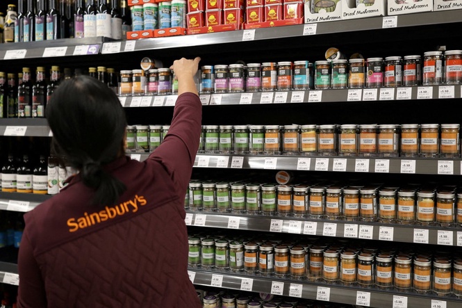 Sainsbury’s creates 10,000 work experience opportunities to tackle youth employment crisis