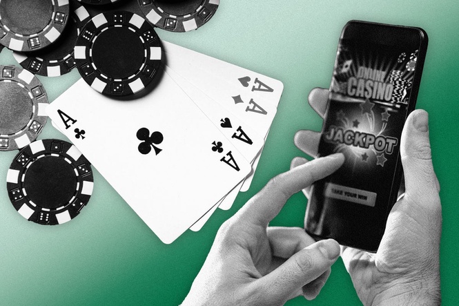 What Does Check Mean in Poker: A Beginner’s Guide