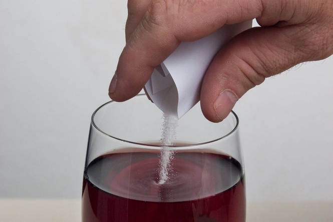 The key signs and symptoms of drink spiking you need to know