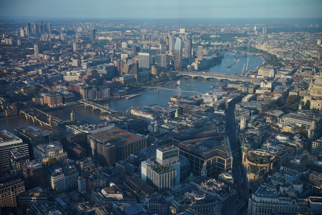 UK house prices fall for first time in 2026 creating strongest buyers’ market for years as Iran war pressures owners