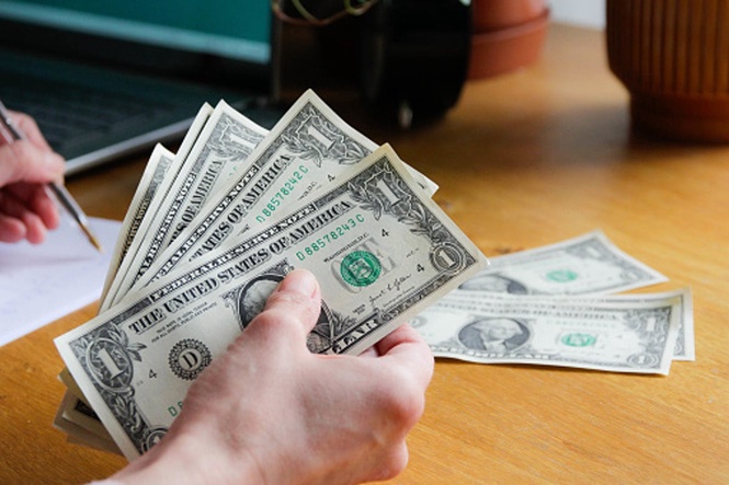 How to keep more cash flowing with the pay-as-you-go tax method