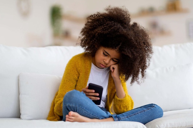 Stark number of US middle school pupils would rather have an AI friend than a real one