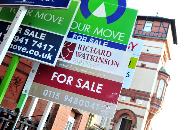 Mortgage rates fall at fastest pace in almost two years – but experts have one warning