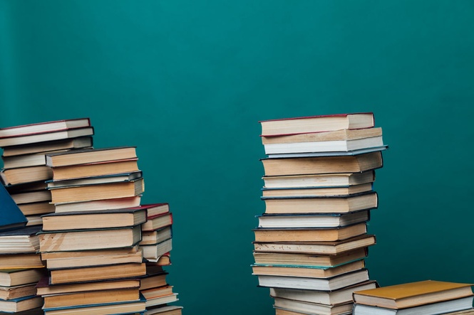 AI scandal engulfs prestigious short story prize after multiple entrants accused of fabricating work