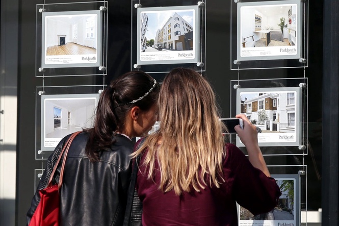 Two-thirds of young people expect to be worse off than parents, survey finds