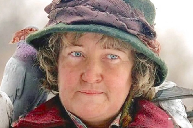 Brenda Fricker: Oscar-winning actor dies aged 81