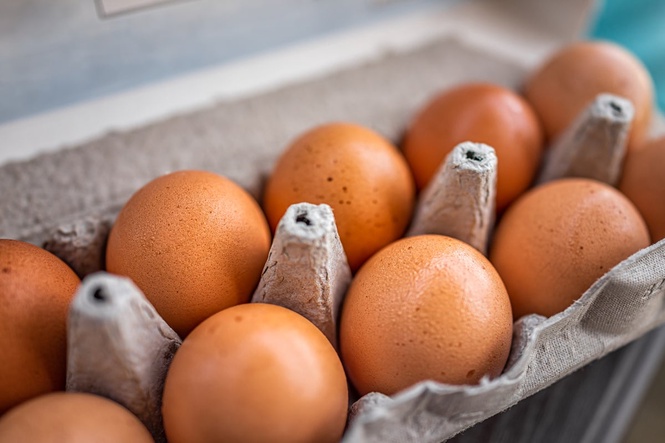 Major UK supermarket to stop selling brown eggs in net zero push