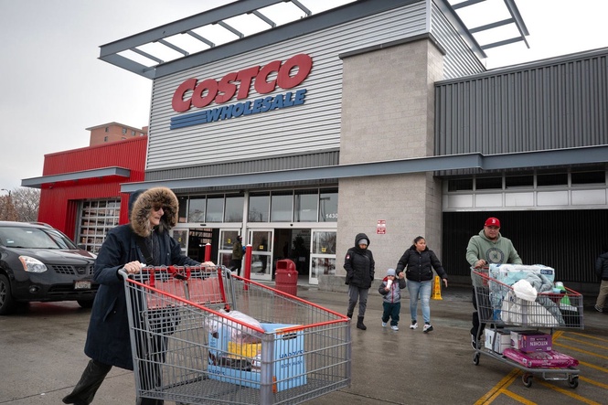 New lawsuit says Costco raised its prices in response to tariffs – and wants to keep tariff refunds for itself