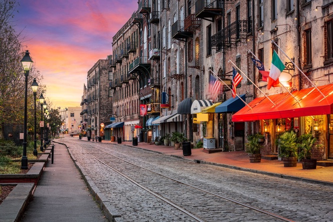 7 of the most beautiful downtowns in America — and they’re all walkable