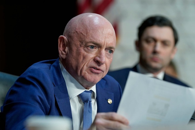 Mark Kelly says Trump’s Iran negotiators are dangerously out of their depth