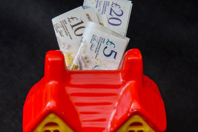 Average price paid by first-time buyers falls to lowest level this year