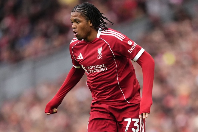 Liverpool youngster Rio Ngumoha backed to handle Paris St Germain start