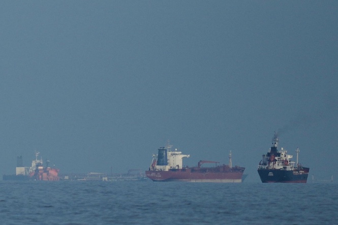 How a US blockade on Iran has sanctioned ships turning around