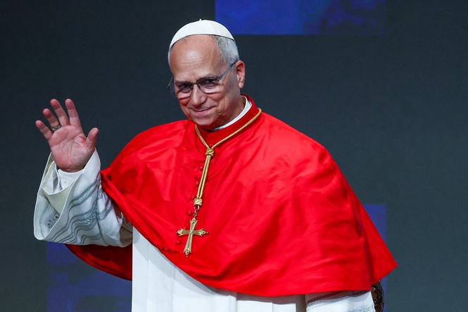 Pope Leo fires back with cutting retort after Trump savages him and poses as Jesus Christ: ‘No fear’