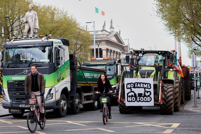 Fuel protests have Ireland's government facing possible no-confidence vote
