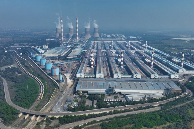 Boiler explosion ‘like a missile landing’ kills 14 workers at Vedanta power plant in India