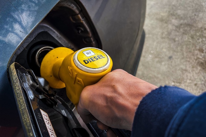 Oil prices fall as Trump suggests US-Iran war peace talks could resume