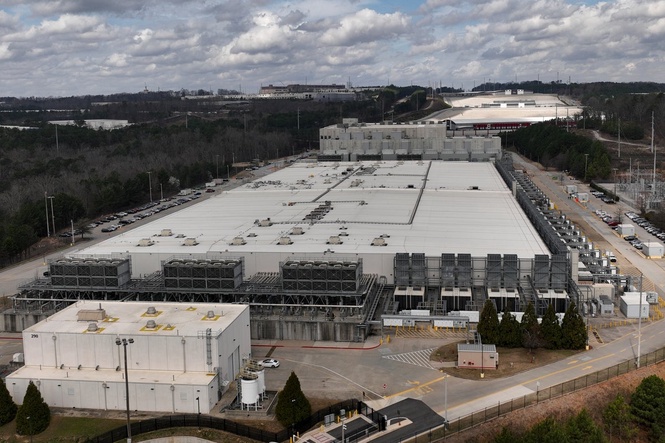 The data center boom meets resistance in Maine as lawmakers pass a yearlong freeze