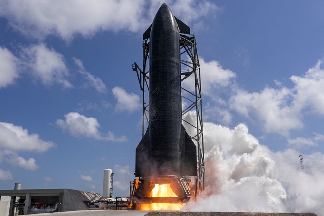 SpaceX explosion: Debris seen flying hundreds of metres into the air after incident at Texas Starbase