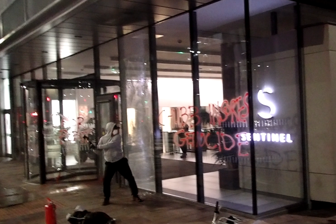 Video shows pro-Palestine activists vandalising Glasgow insurance office