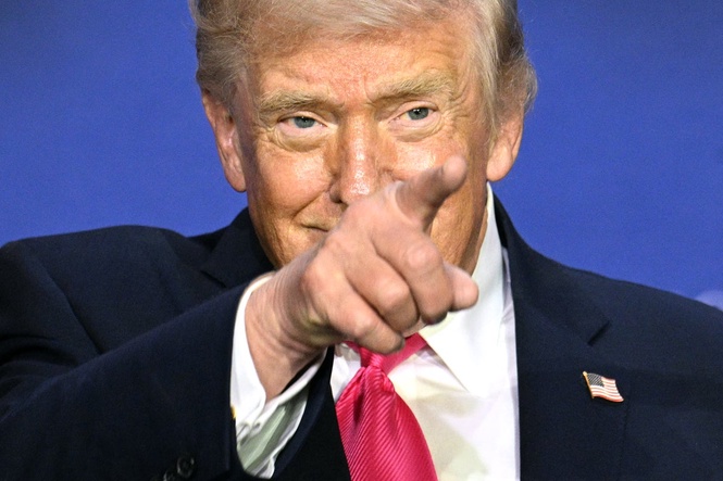 Trump used a secret meeting to push getting his name added on iconic NYC landmark: report