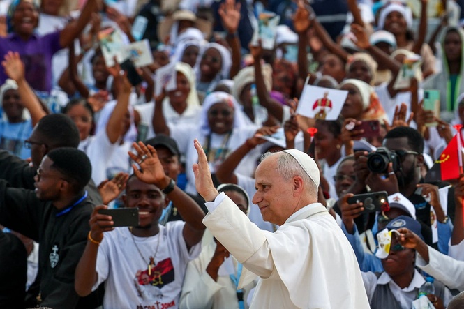 Pope Leo calls for ‘weapons to fall silent’ in Ukraine