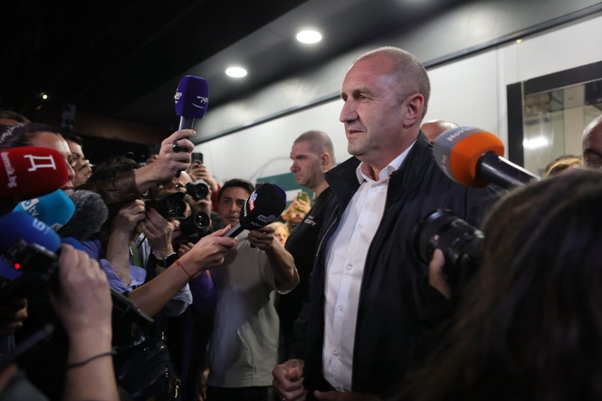 Bulgaria's parliament votes new government into office