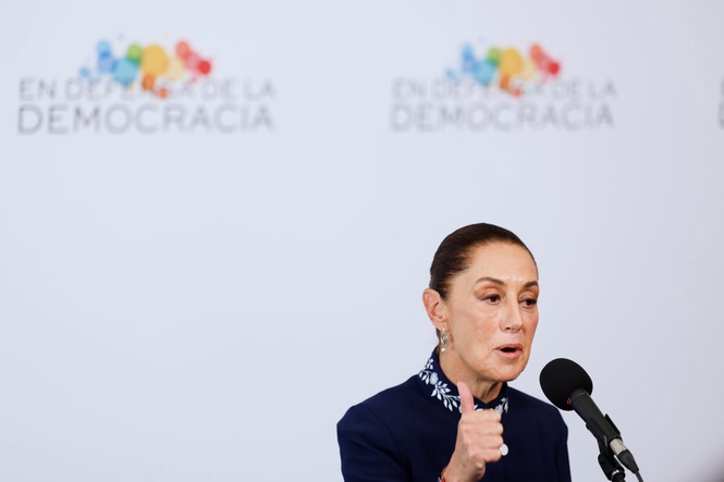 Mexico's Sheinbaum demands explanations after US Embassy officials die in Chihuahua
