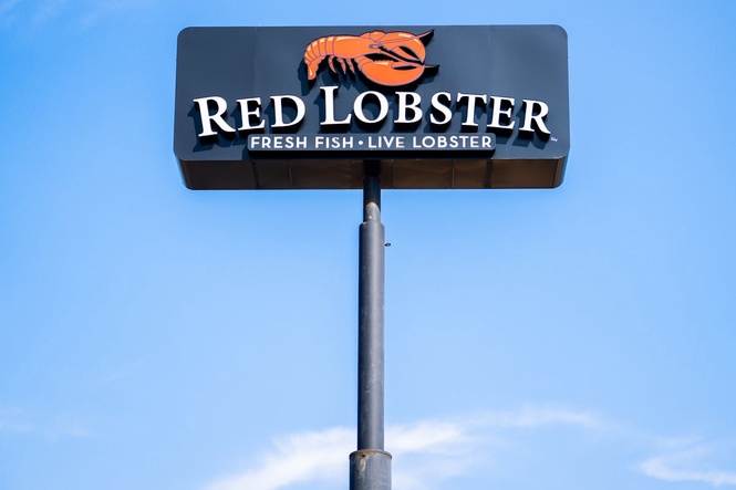 Red Lobster brings back its endless shrimp deal despite last round nearly driving chain out of business