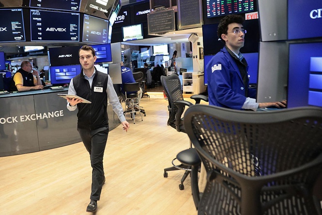 Stock markets fall again as investors warned over more Iran war volatility