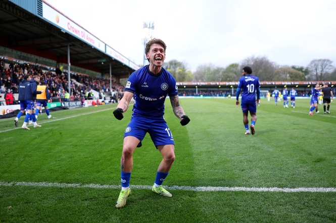 How Rochdale and York stole the Premier League’s thunder with a title decider for the ages